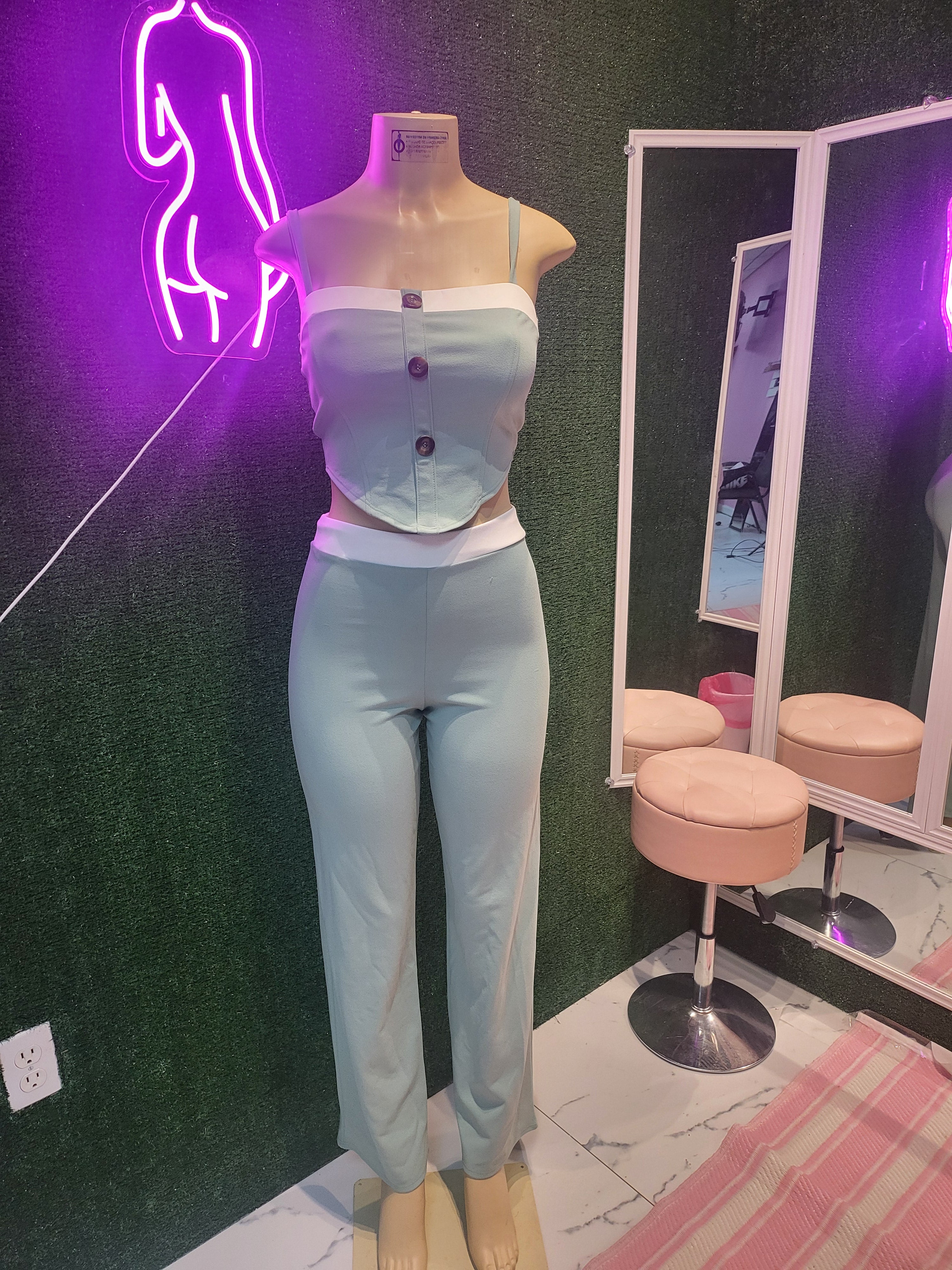 Class Act 2-piece pant set