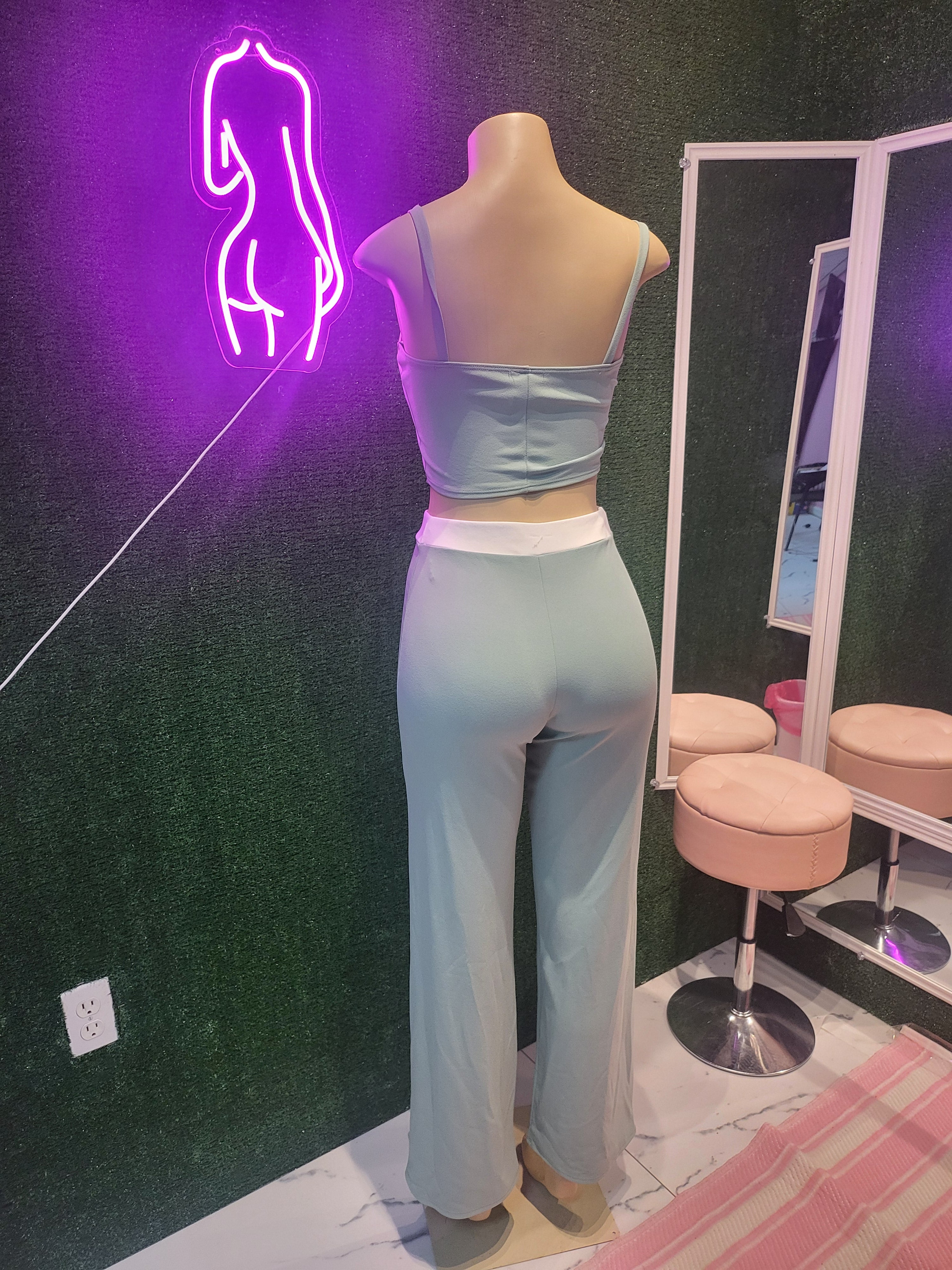 Class Act 2-piece pant set